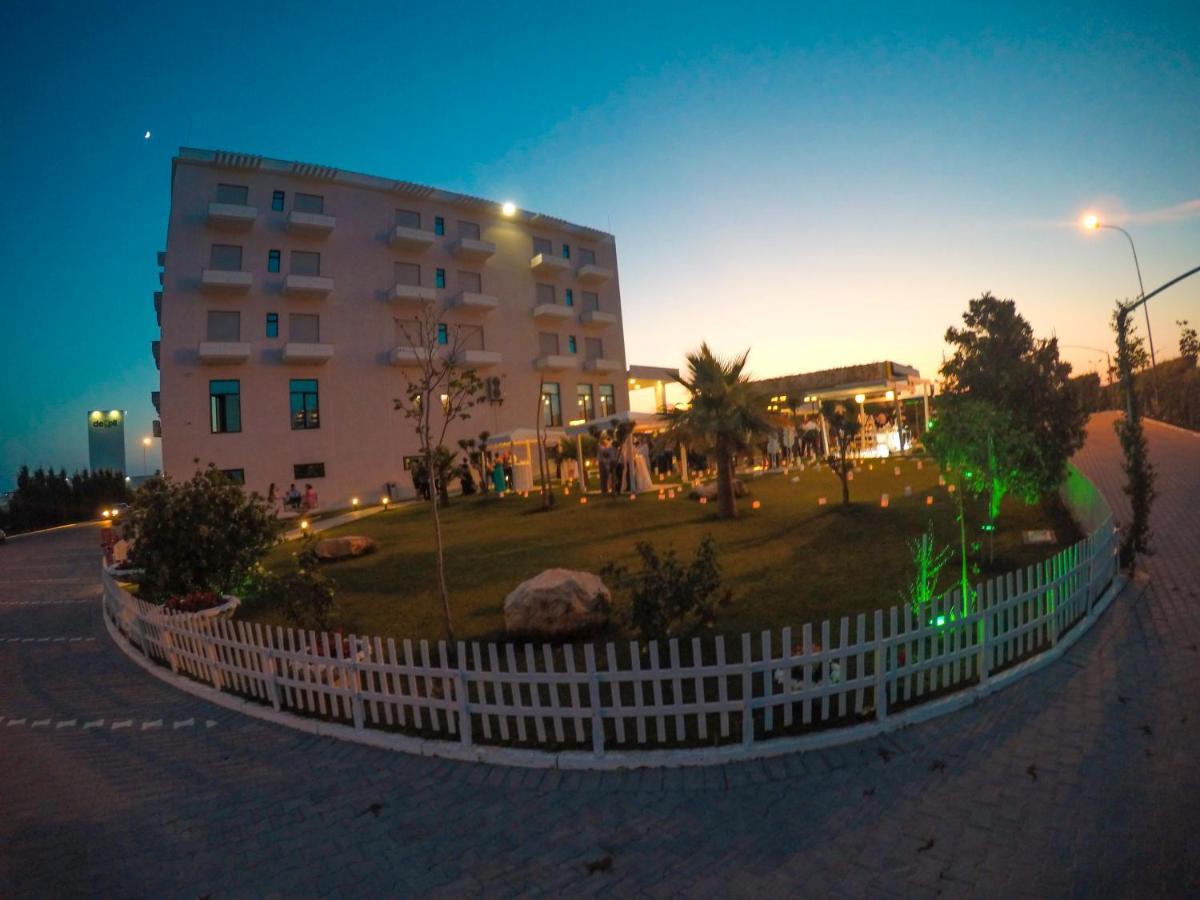Hotel Delta Premium Durres Bagian luar foto