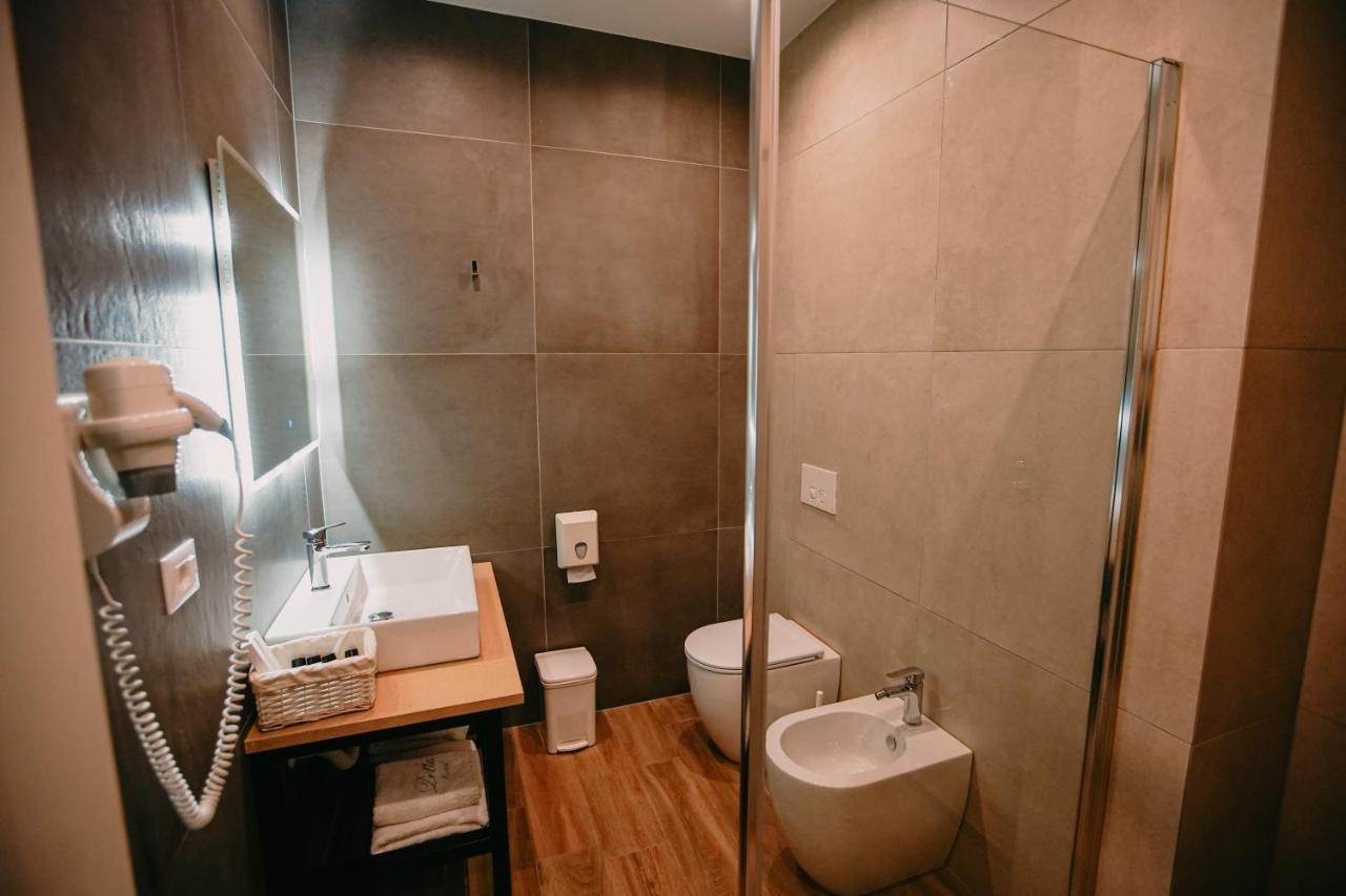 Hotel Delta Premium Durres Bagian luar foto
