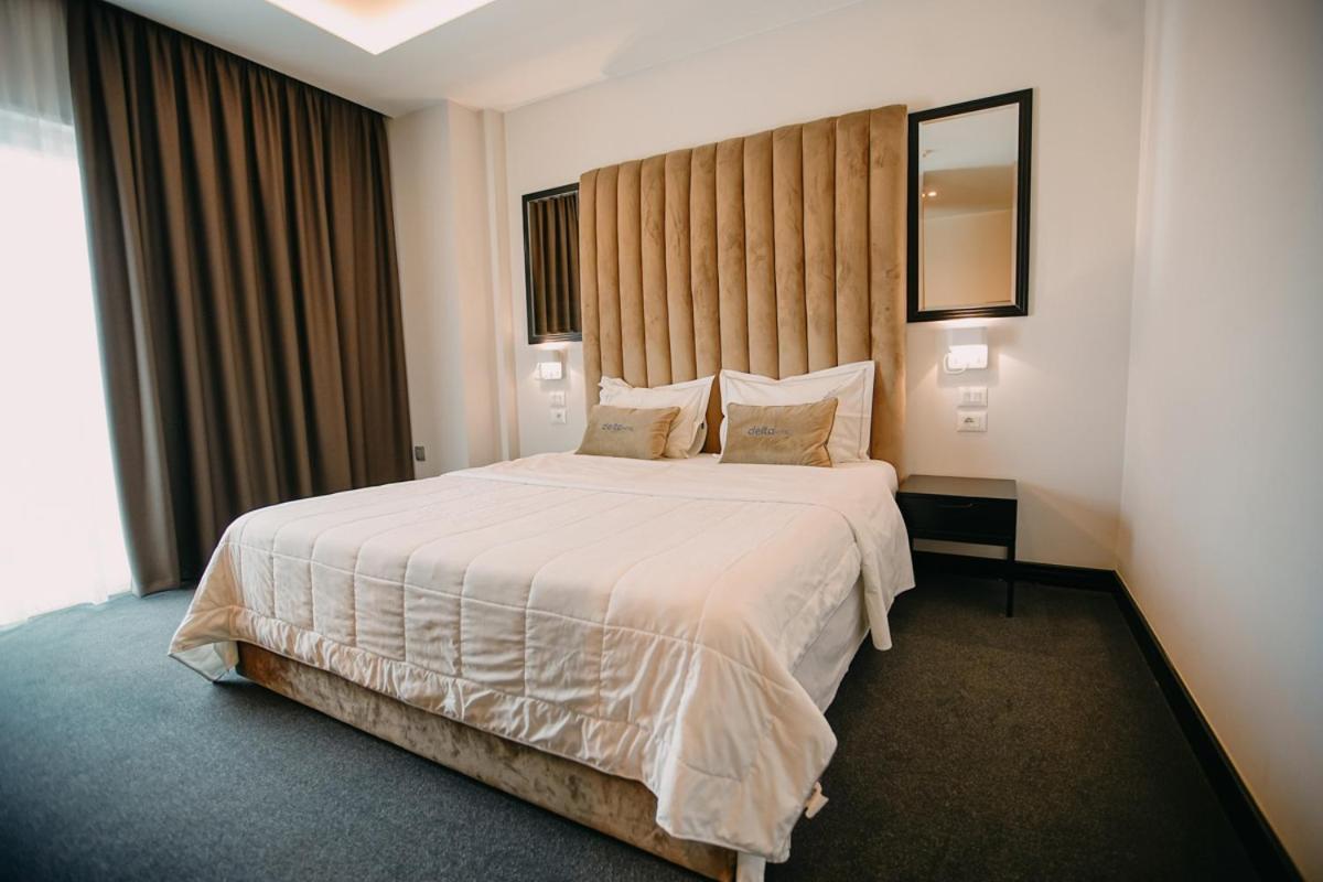 Hotel Delta Premium Durres Bagian luar foto