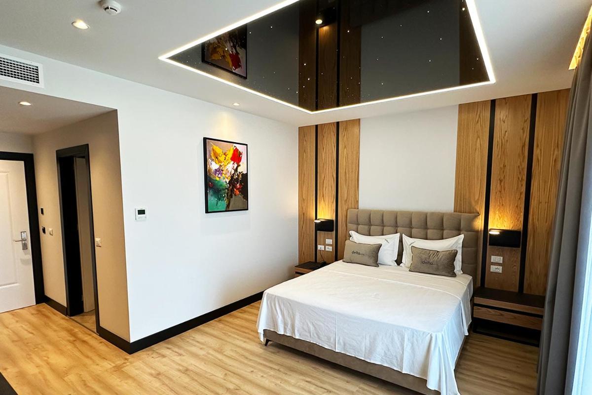 Hotel Delta Premium Durres Bagian luar foto