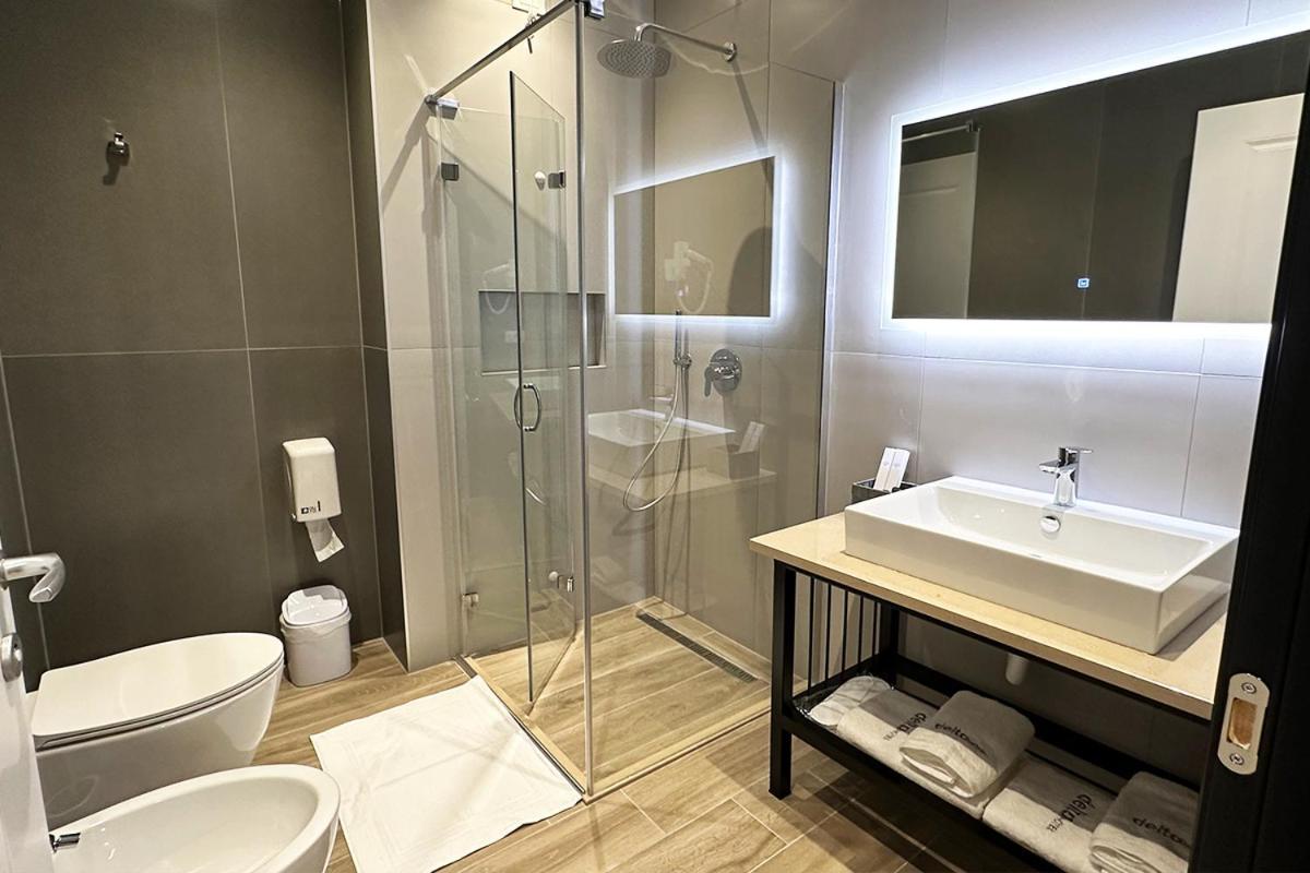 Hotel Delta Premium Durres Bagian luar foto